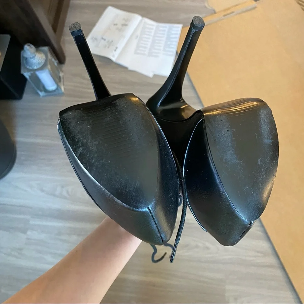 Cute 6 Inch Heel Booties - Picture 4 of 6